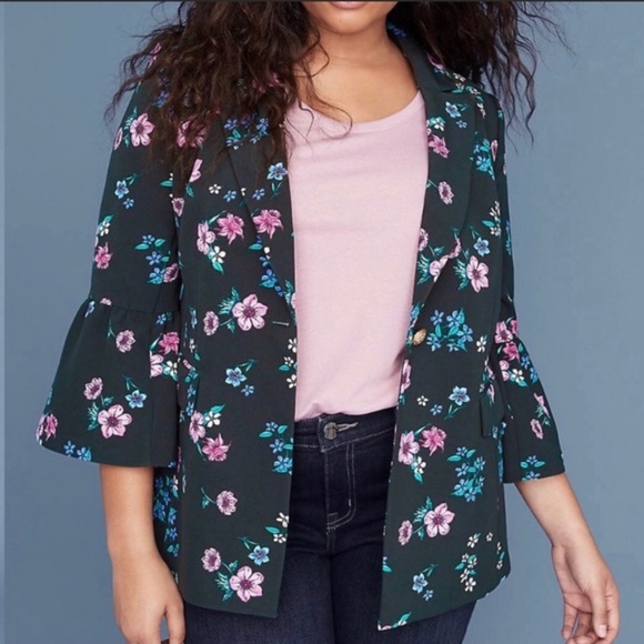 Lane Bryant Jackets & Blazers - Lane Bryant Bell Sleeve Floral Blazer Size 22
